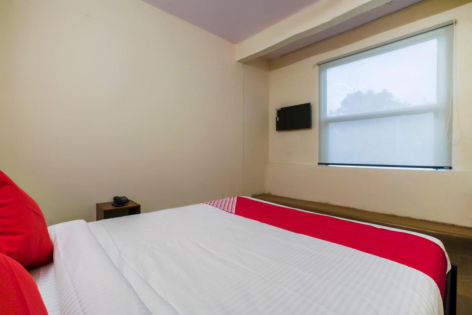 Hotel O Alpine Glow Zenith Hyderabad Eksteriør bilde